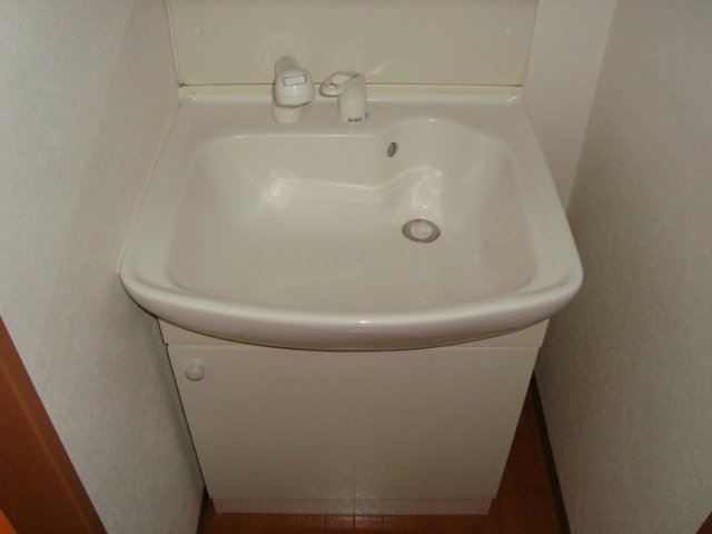 ポスト・マローネ00501号室 洗髪洗面化粧台