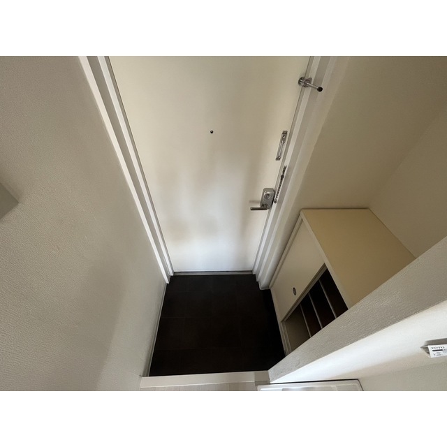 リブレス武蔵新城 玄関