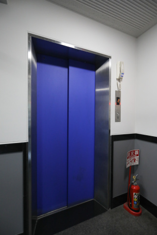 スカイコート明大前第2301号室 エレベーター