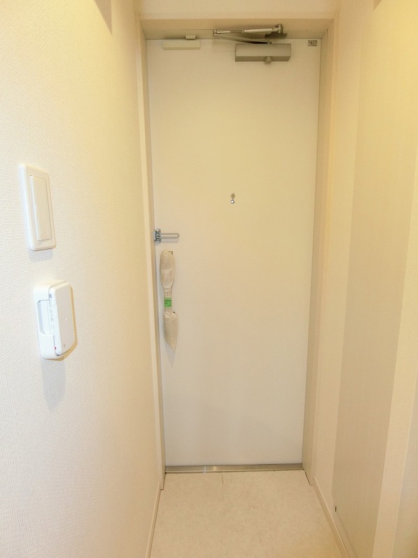 リブリ・グランコート日吉3階 玄関