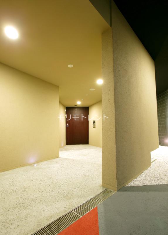 プライマル新宿若松町10階 エントランス