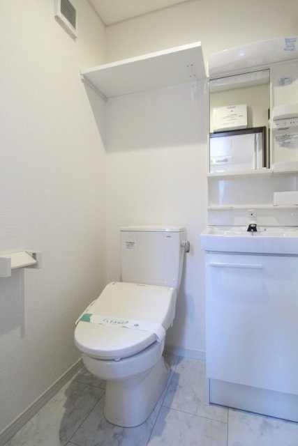 ヴィエント・リオ2階 トイレ