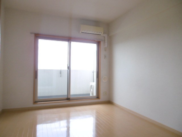 ＡＲＣ　ＳＩＤＥ0703号室 居室1