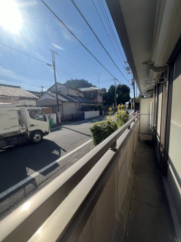 プリュニエラバン0105号室 バルコニー