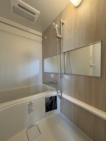 グランパセオ目黒大塚山B106号室 お風呂