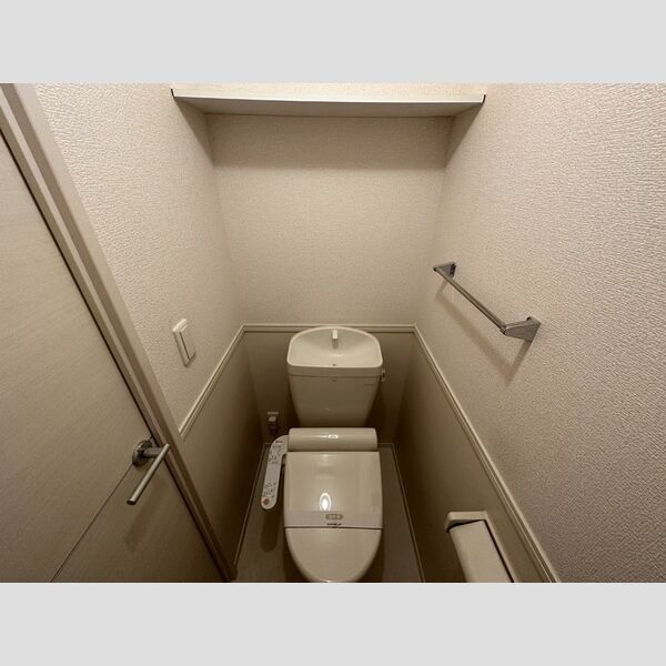 ドゥジェーム三山 トイレ