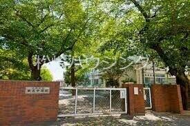 アパートメントSESHIMO2階 中野区立第五中学校