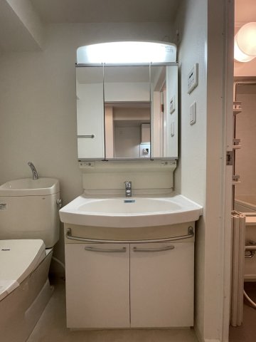 ガーデン板橋氷川町1218号室 洗面