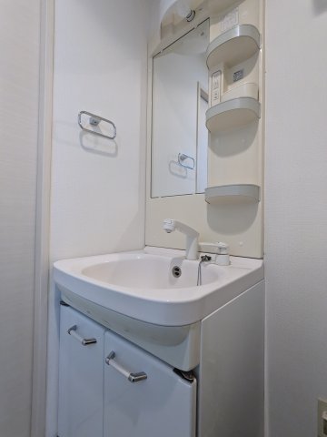 ガーデン萩中307号室 洗面