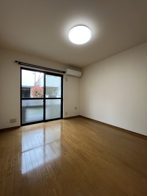 グランシャリオ（野方） リビング