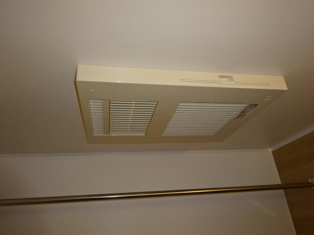 アイルトンハウス101号室 浴室乾燥機