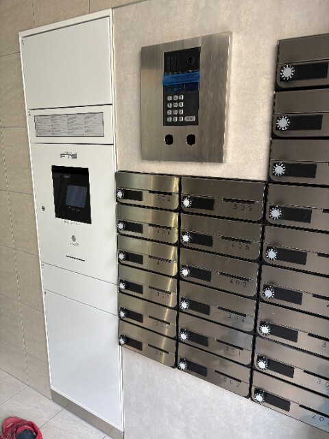 目黒ミシェルヨコマエ4階 エントランス