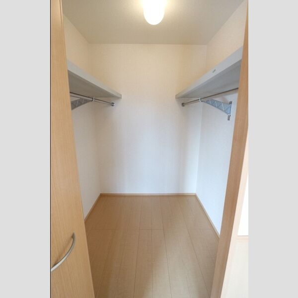 プランドール　A棟 ウォークインクローゼット