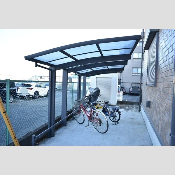 ルミエール　参番館 駐輪場