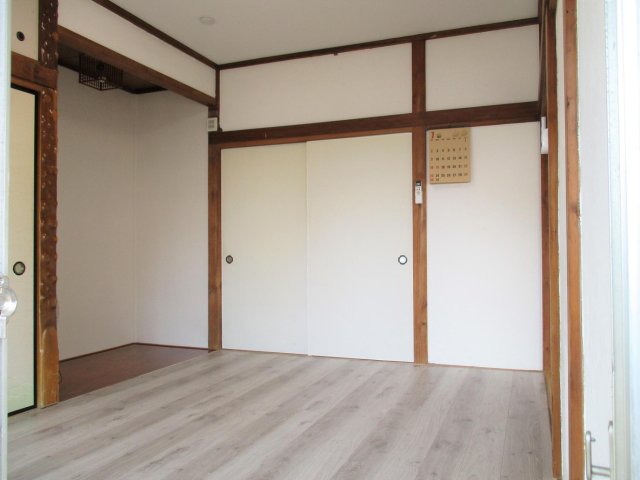 緑区大椎町　白鳥戸建 1階居室