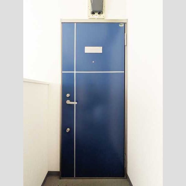 ソレイユ日進 玄関