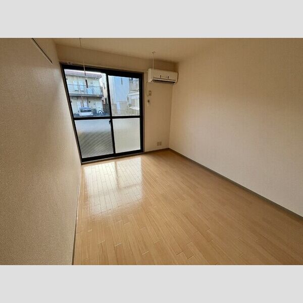 カーサベルデ 洋室