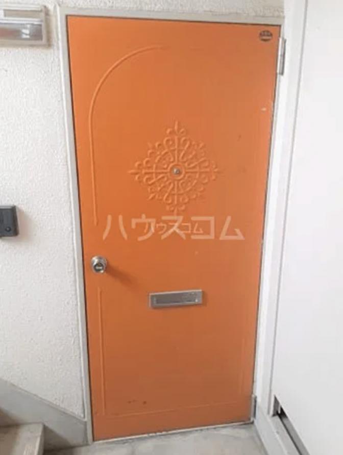 ハイツ崇善 玄関