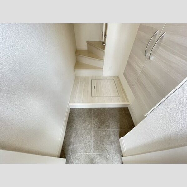 オルメル202号室 玄関