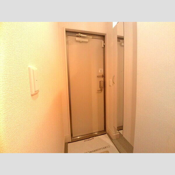 ル　リアン105号室 玄関