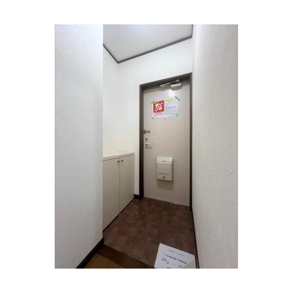 ハイツカナル 玄関