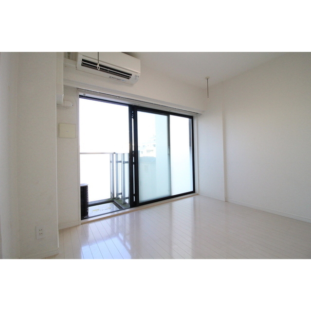 プレール・ドゥーク渋谷幡ヶ谷 リビング