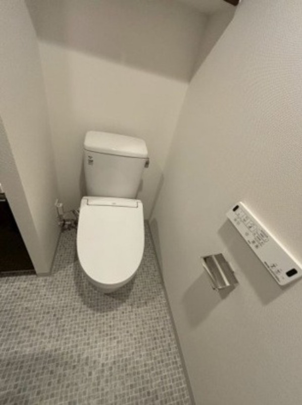 ジェノヴィア平塚Ⅲ1階 トイレ