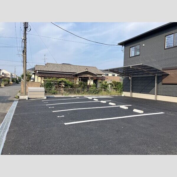 カーサ・ミモザ 駐車場