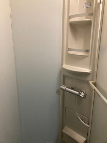 静和荘 シャワールーム2