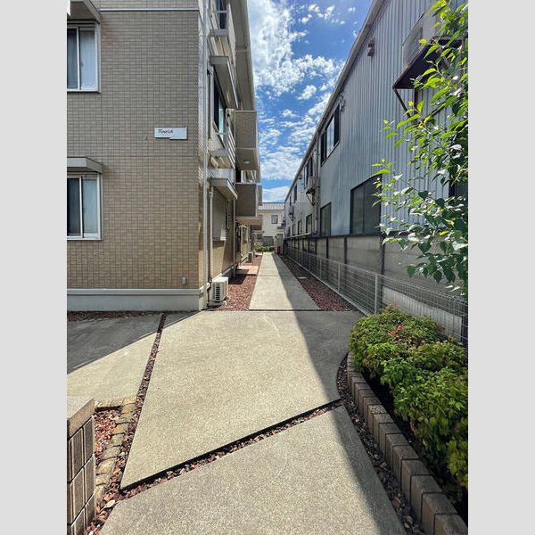 フローリッシュ エントランス