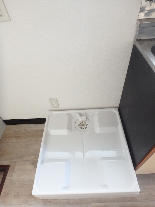 大小原ビル 内観