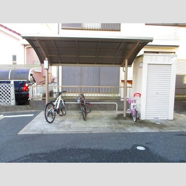 レジデンス　ダイコク201号室 駐輪場