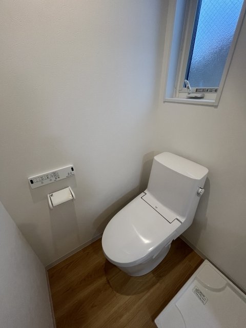 ウェール上馬2階 トイレ