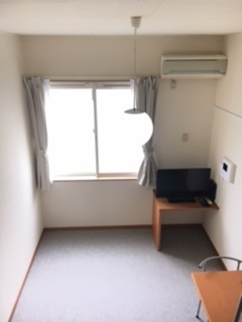 レオパレスピュア リビング