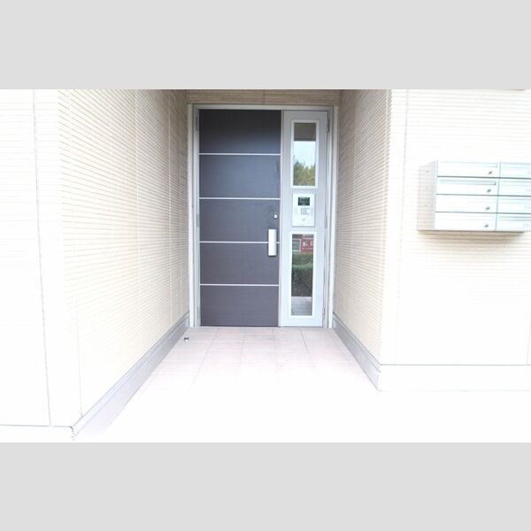 カーサニコルⅤ エントランス