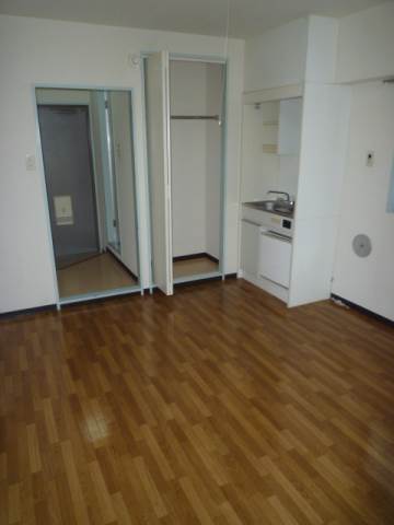 アビオン岩崎 内観