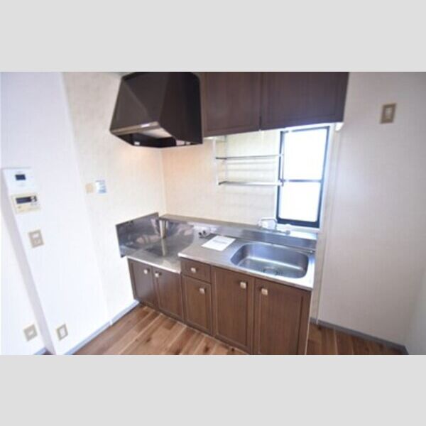 グレープ・シュライン　I キッチン