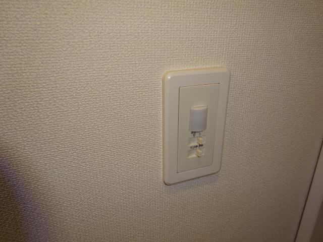 エミネンスおおたかの森103号室 人感センサー