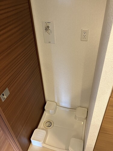 パークハウス三ツ沢ヒルトップテラス 洗濯機置場（洗面所）内装後※2026年7月の写真