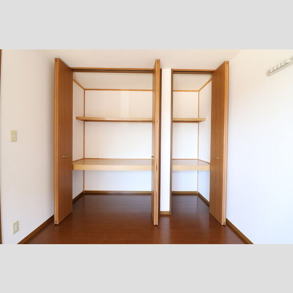 トライ・コート　Ⅲ ★物入★