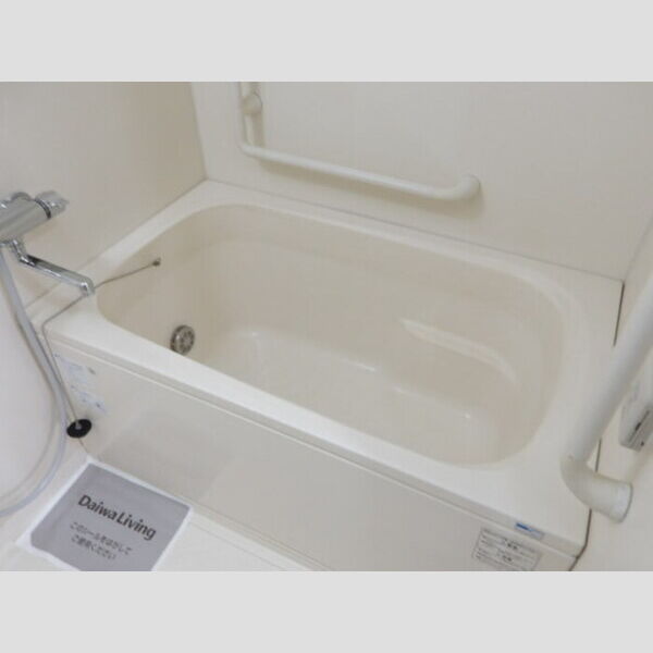 ルーチェ緑が丘A 追い焚き給湯機能付き浴室