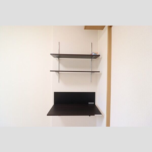 パティオ坂巻208号室 ワークデスク