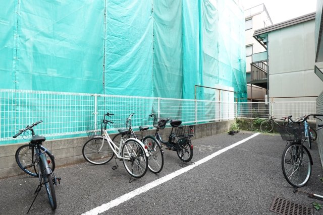 クレアパーク野方3階 駐輪場