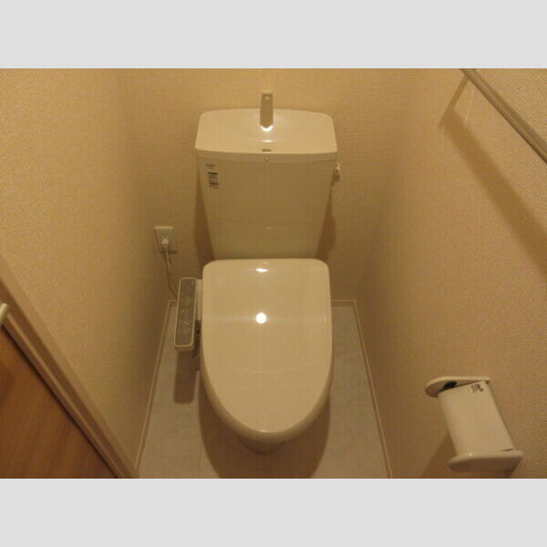 蒼の杜　空106号室 温水洗浄便座・上に棚があります