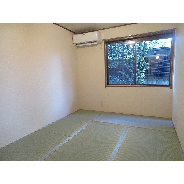 ガーデンコート0102号室 内観