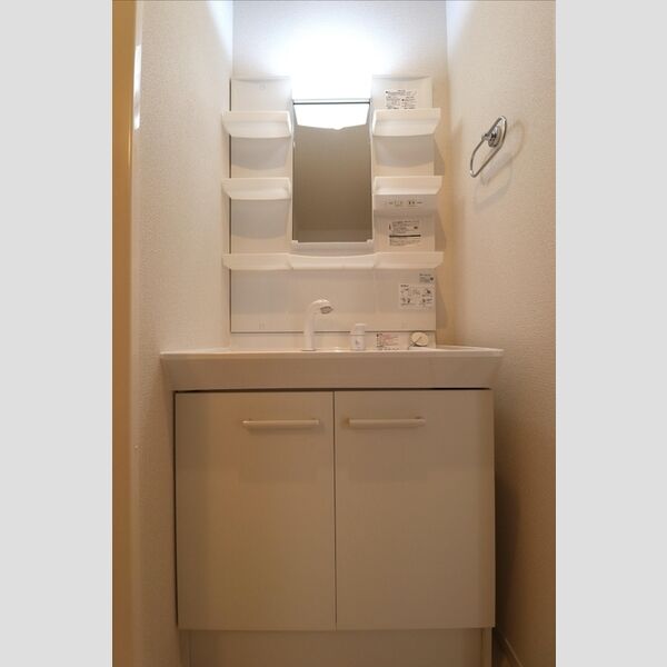 アマランス　B棟102号室 洗面化粧台