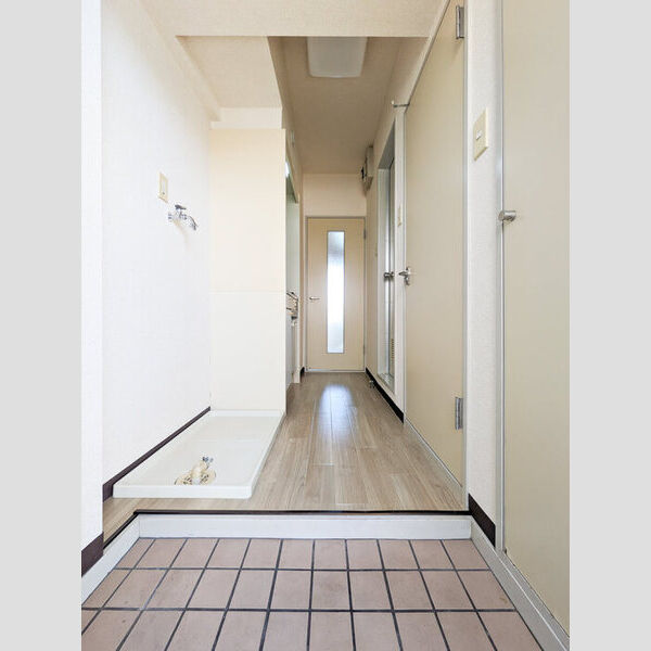 メゾン・ド・オヤマ 玄関