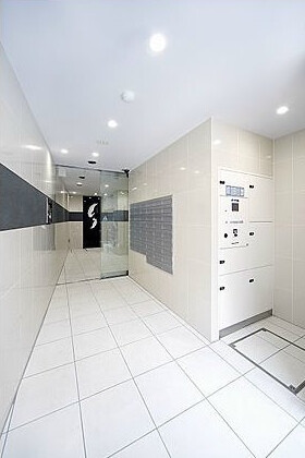 ヴォーガコルテ馬込アジールコート3階 エントランス