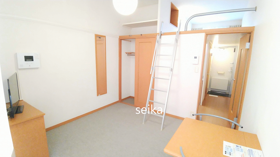 レオパレスゴールド リビング