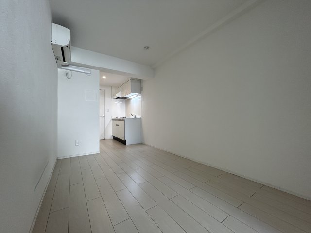 エルファーロ駒沢大学 リビング